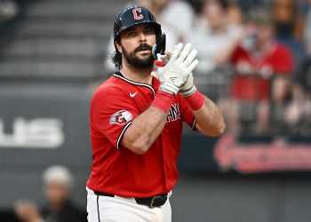 austin-hedges’-future-with-the-guardians-appears-uncertain-–-roundtable